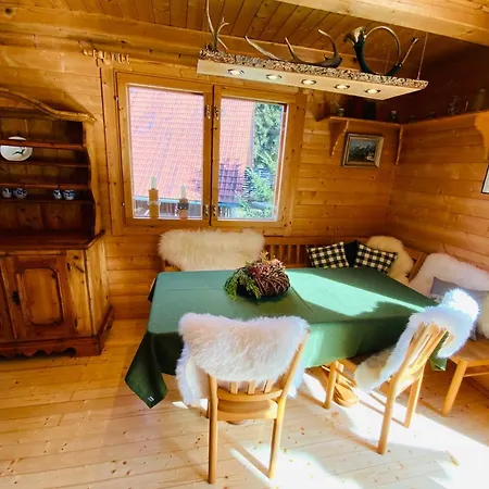 Feriehus Zirbitz Huette Mit Sauna Und Kamin