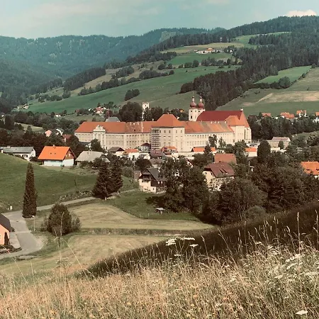 Zirbitz Huette Mit Sauna Und Kamin Tatil Evi