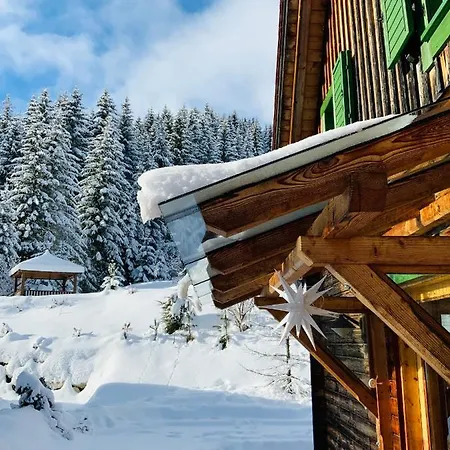 Zirbitz Huette Mit Sauna Und Kamin Feriehus