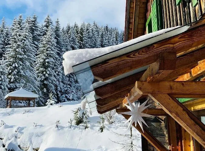 Zirbitz Huette Mit Sauna Und Kamin 度假居